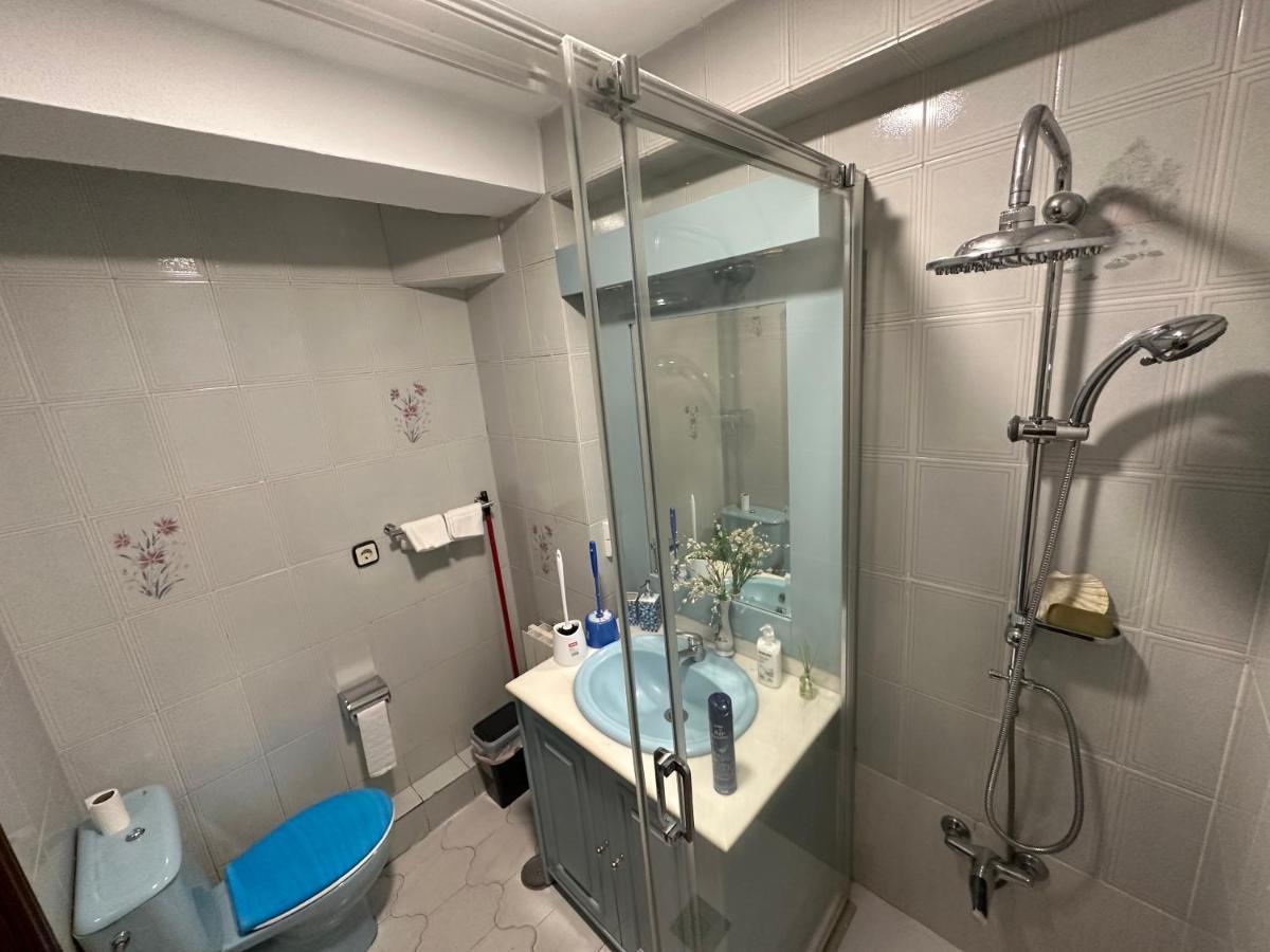 Apartament Licenciado Vidriera Madryt Zewnętrze zdjęcie